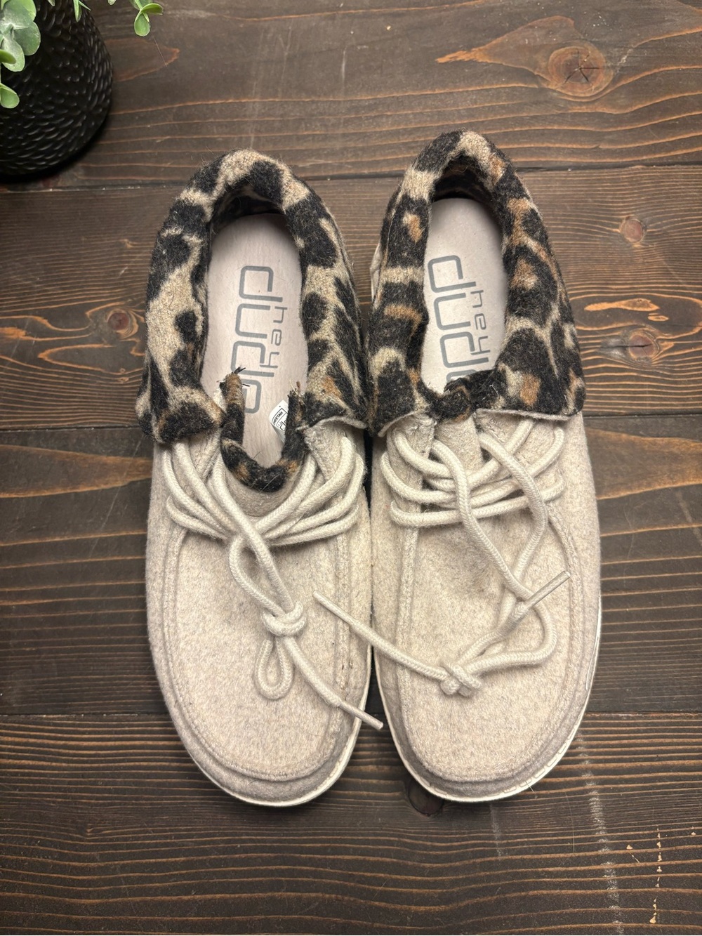 Hey Dude Britt Women’s US 8 Cream Cheetah Print Lace Up High Top Shoes